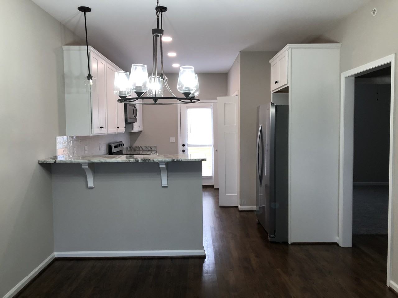 112 Landmark Ct - Photo 3 of 11