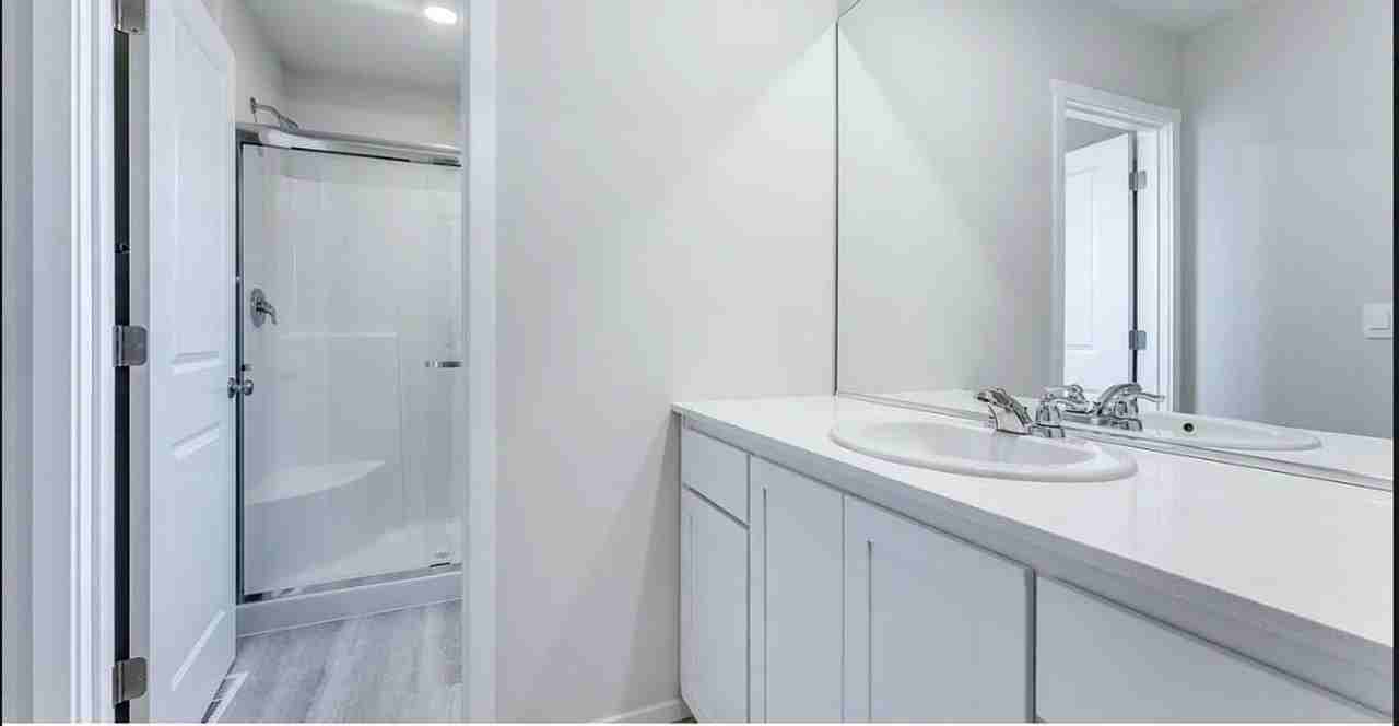 808 Nw 175th St - Photo 2 of 15