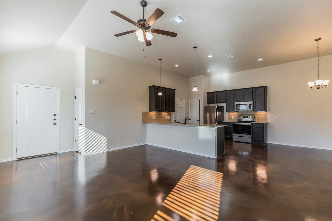 203 Kaspar Way - Photo 6 of 35