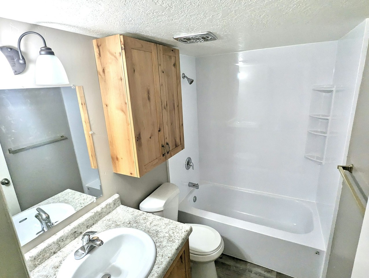 435 West 4900 South, Unit 2 - Photo 2 of 8