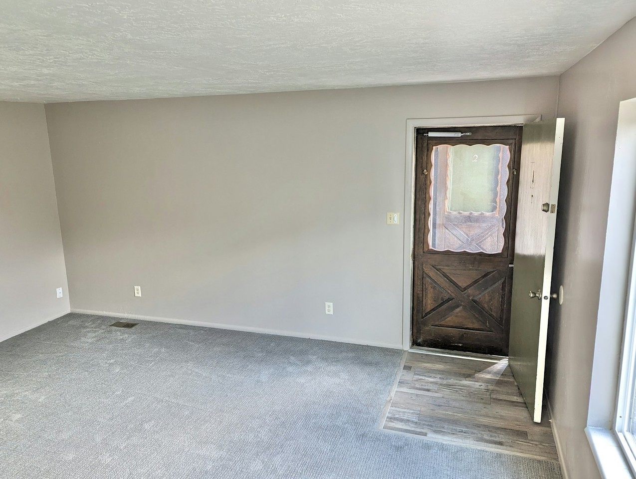 435 West 4900 South, Unit 2 - Photo 3 of 8