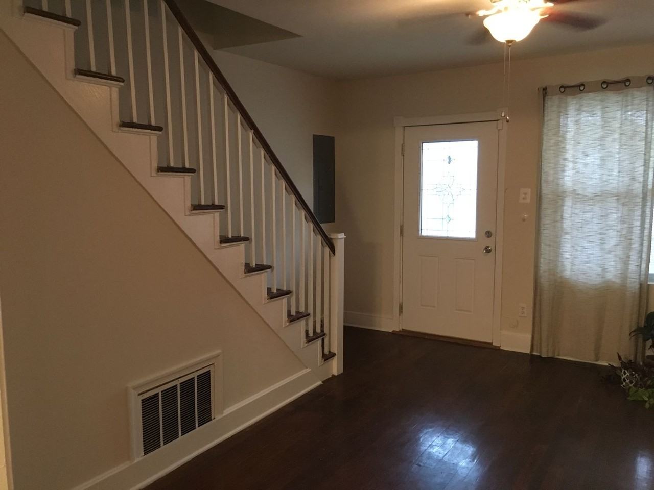 3202 Q St - Photo 3 of 17