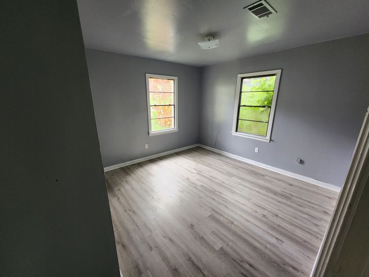 3031 Bert Kouns Industrial Loop - Photo 7 of 8