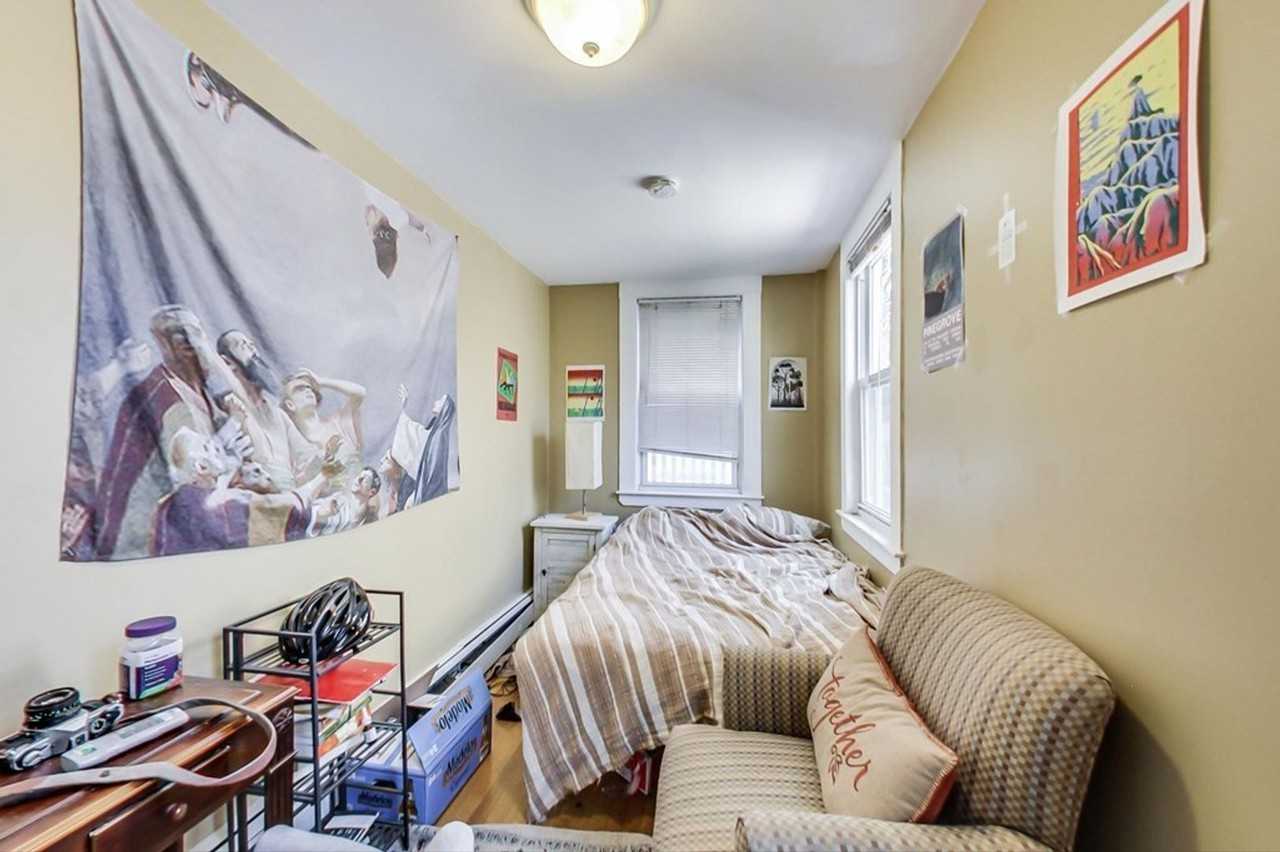 47 Hillside St - Photo 6 of 22