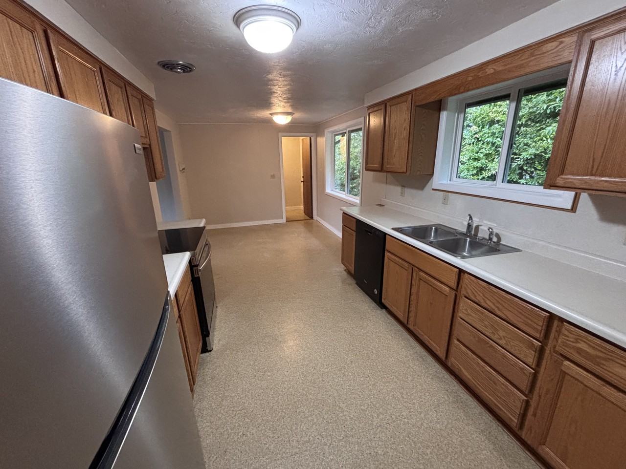 915 W 22nd Ave #NA - Photo 3 of 17