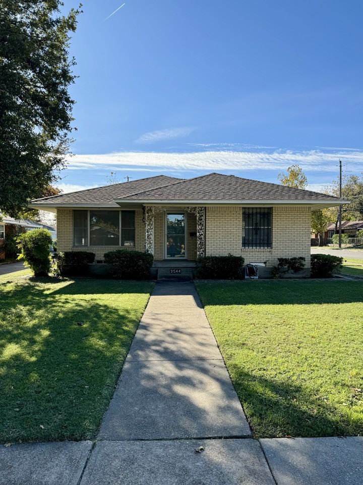 2544 Alden Ave #NA - Photo 2 of 30