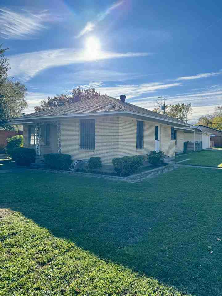 2544 Alden Ave #NA - Photo 3 of 30