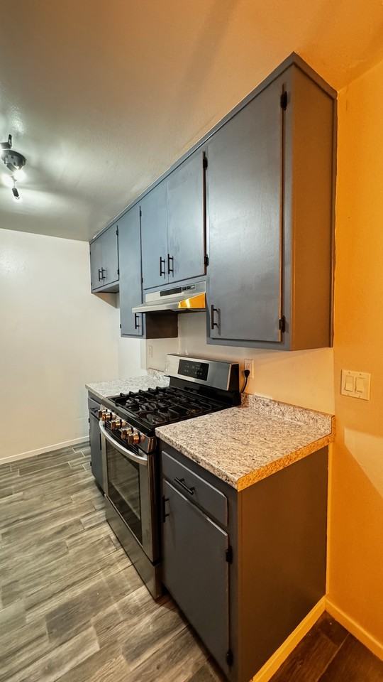 120 N Palm Ave #A - Photo 7 of 10