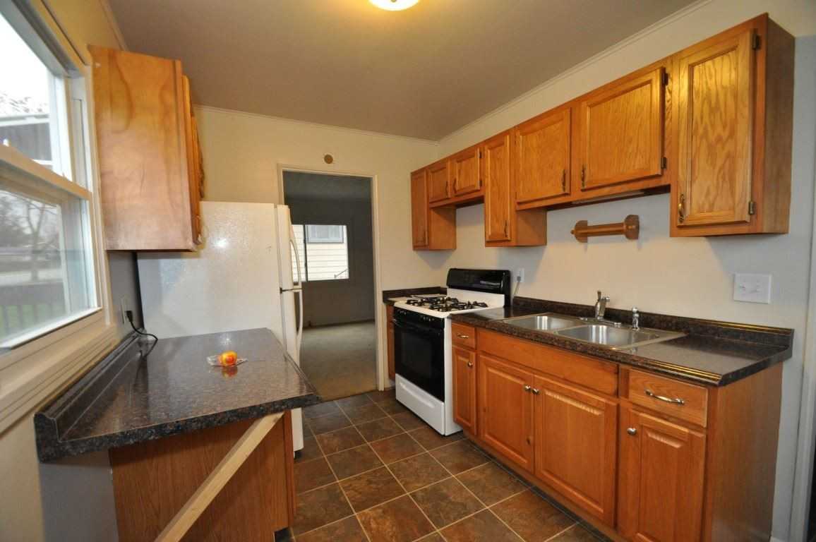 2506 Lynn Ave - Photo 3 of 11