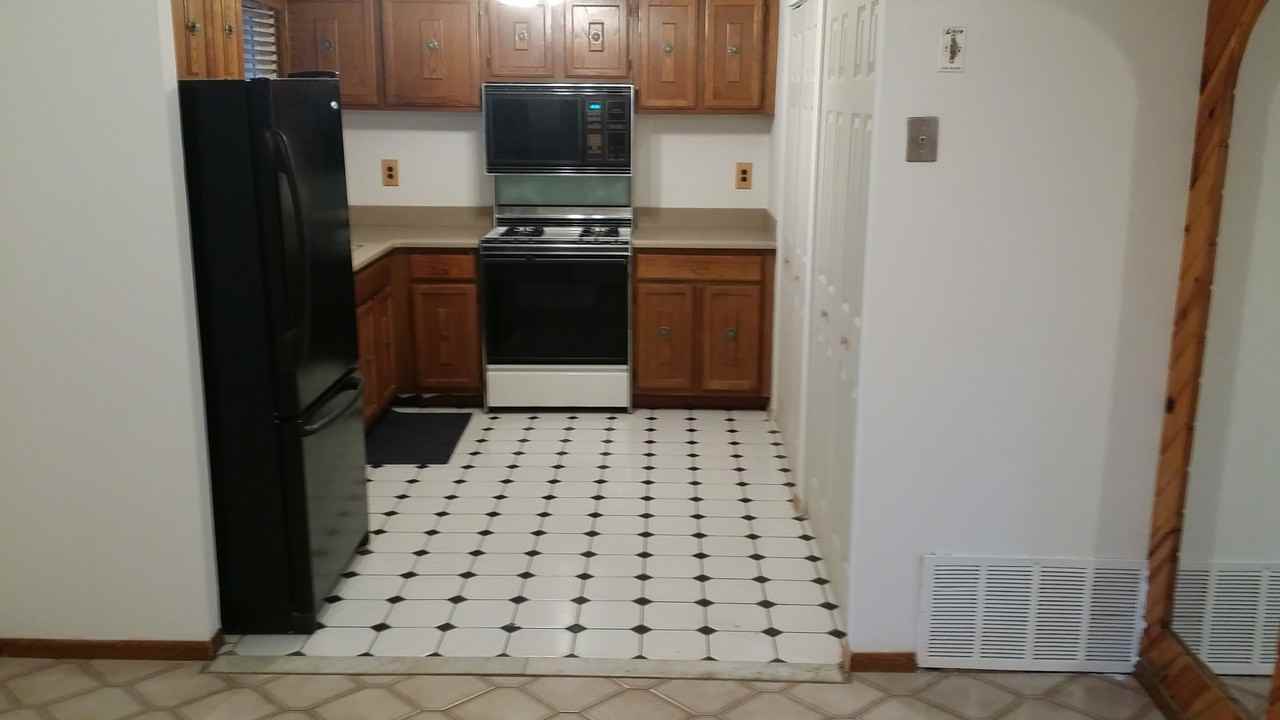 232 Feller Dr - Photo 3 of 14