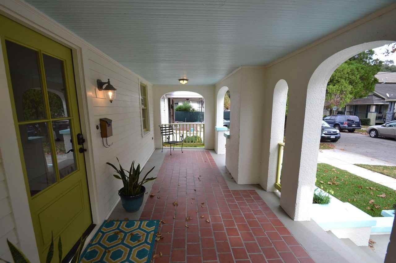 1316 Hillary St - Photo 2 of 29