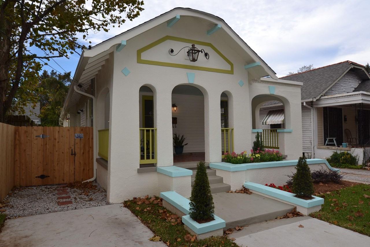 1316 Hillary St - Photo 3 of 29