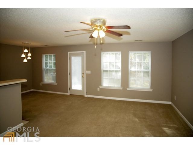 90 Darby's Crossing Ct - Photo 2 of 7