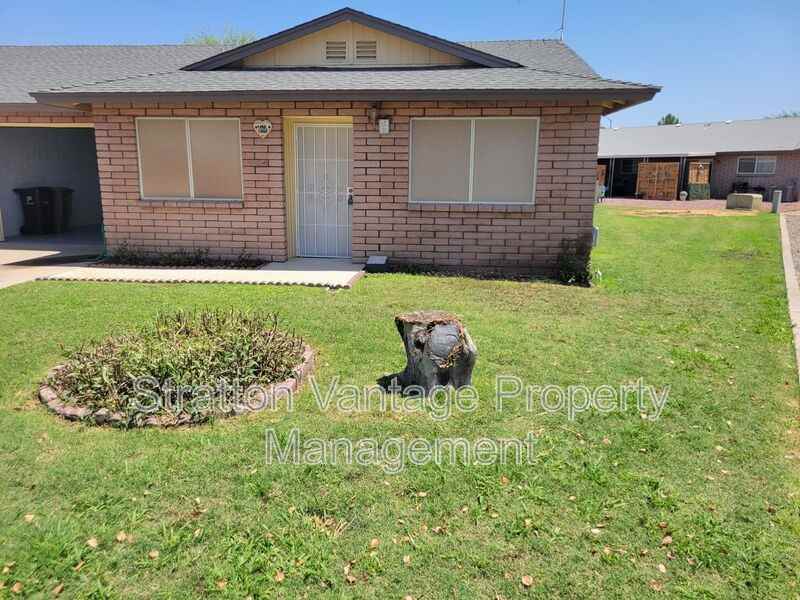 10135 N 96th Dr #B - Photo 2 of 32