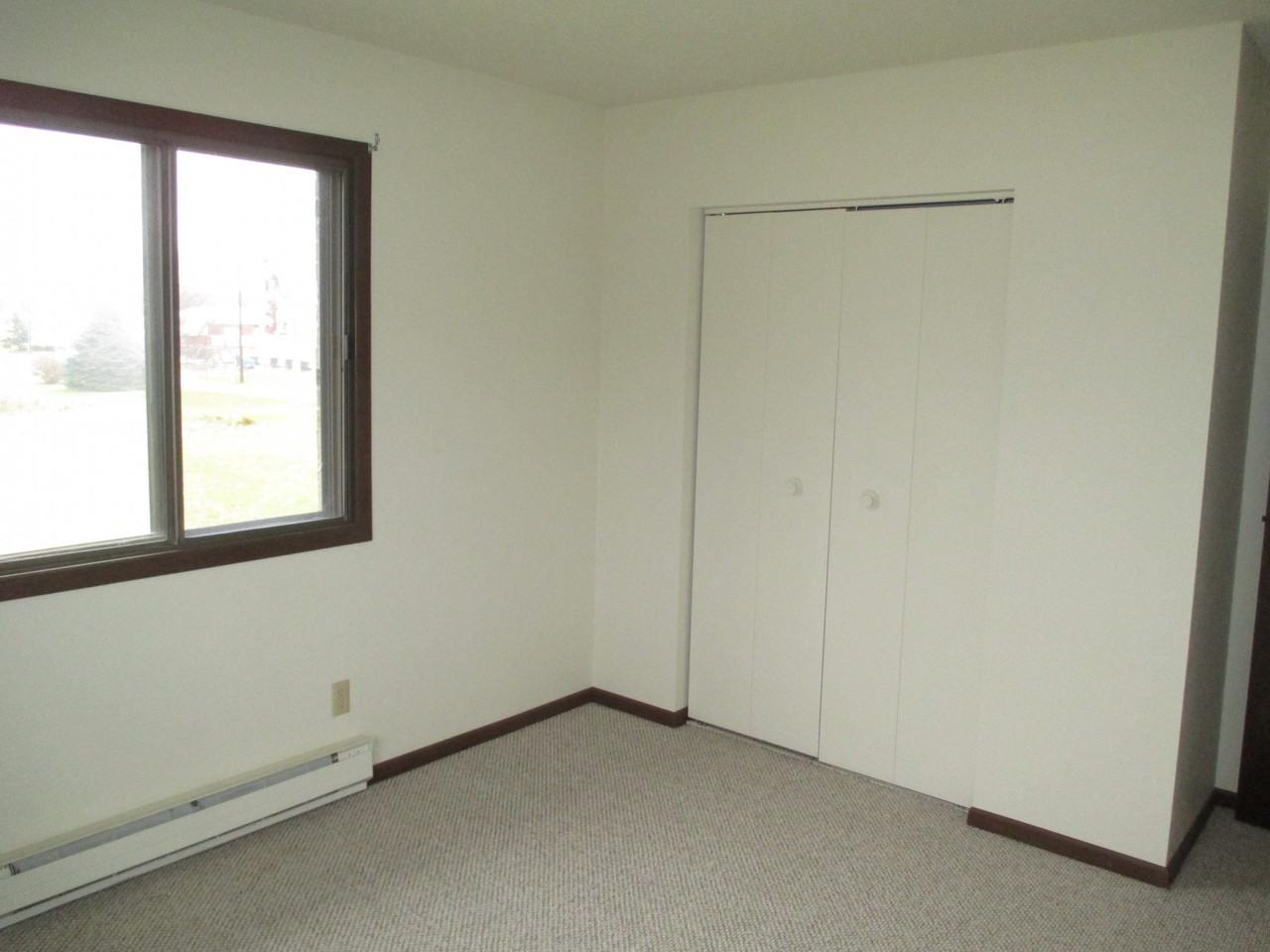 Village Green Apartments - Holloway - Photo 7 of 11