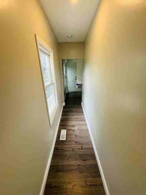 123 S 4th St #B - Photo 2 of 5