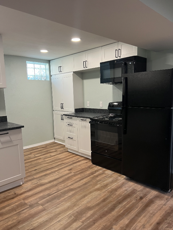 512 S Hancock Ave - Photo 2 of 20