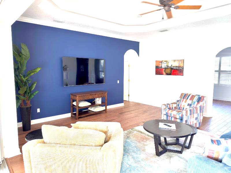 10228 Silverado Cir - Photo 6 of 8