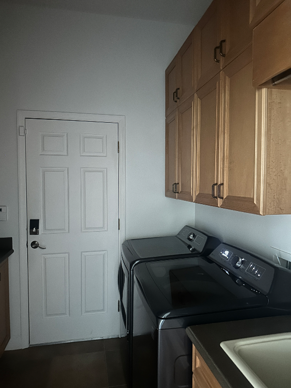 10228 Silverado Cir - Photo 7 of 8