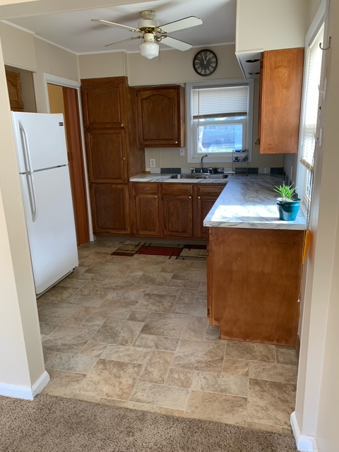 621 S 9th St - Photo 3 of 17