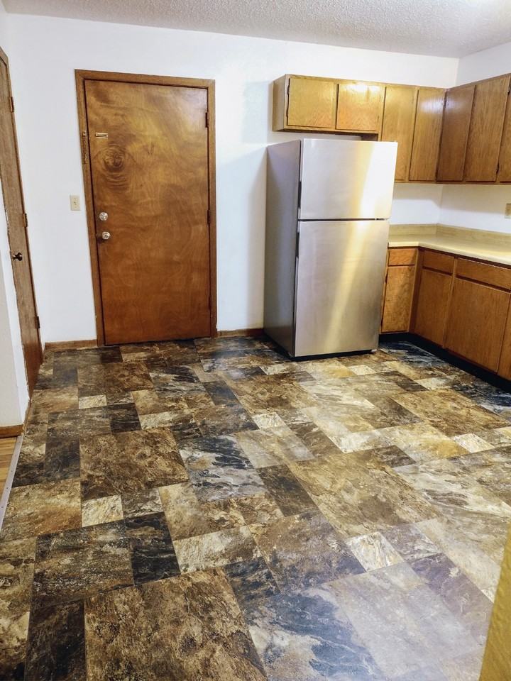 1220 Se 13th St #9 - Photo 3 of 3