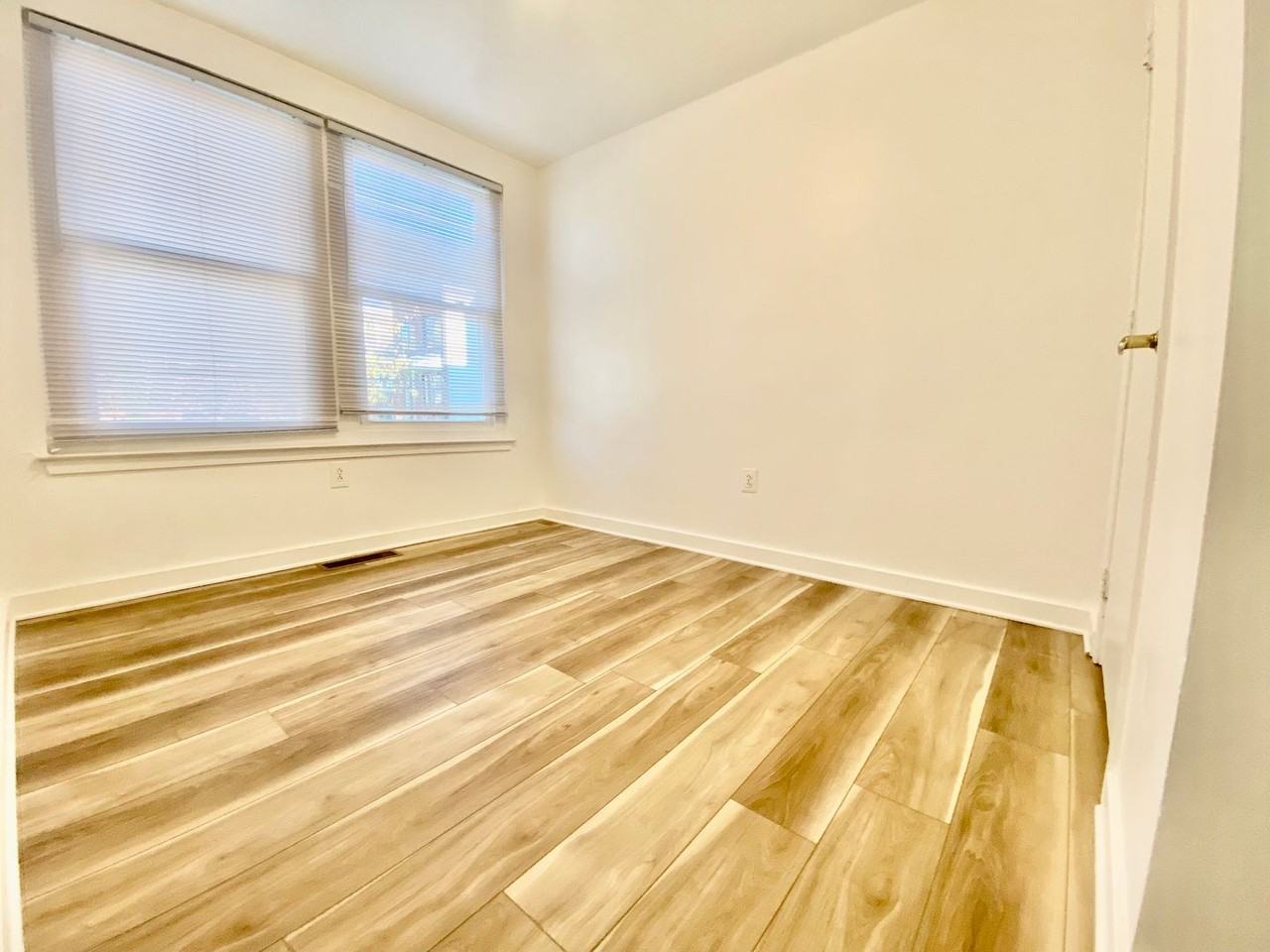 4007-4011 Aspen St - Photo 5 of 23