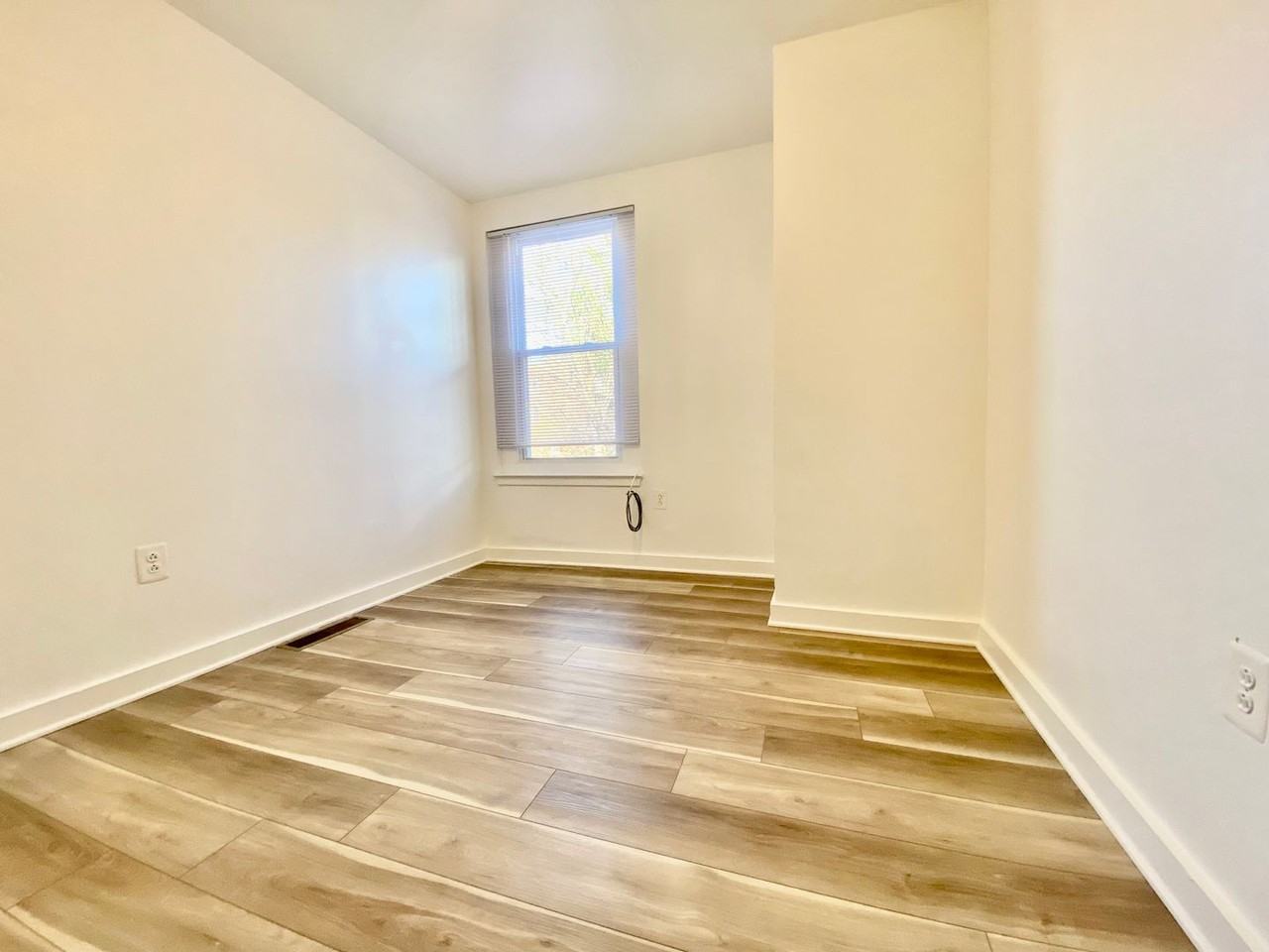 4007-4011 Aspen St - Photo 6 of 23