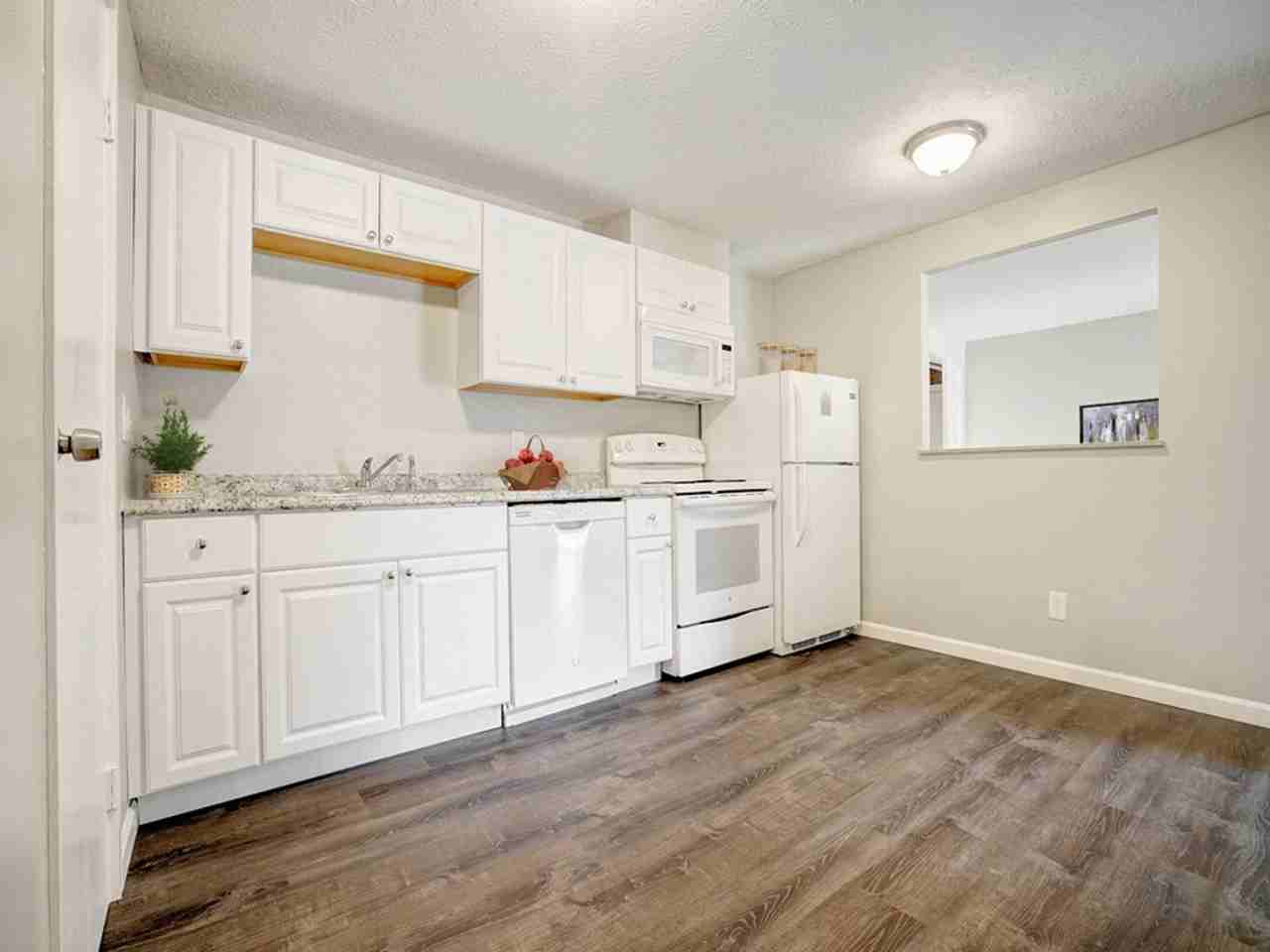 Autumn Hills Apartments - Photo 5 of 39