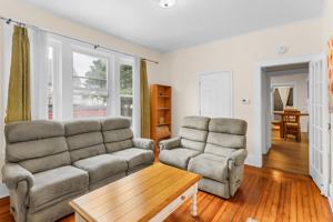 featured image of 2209 15th St #5