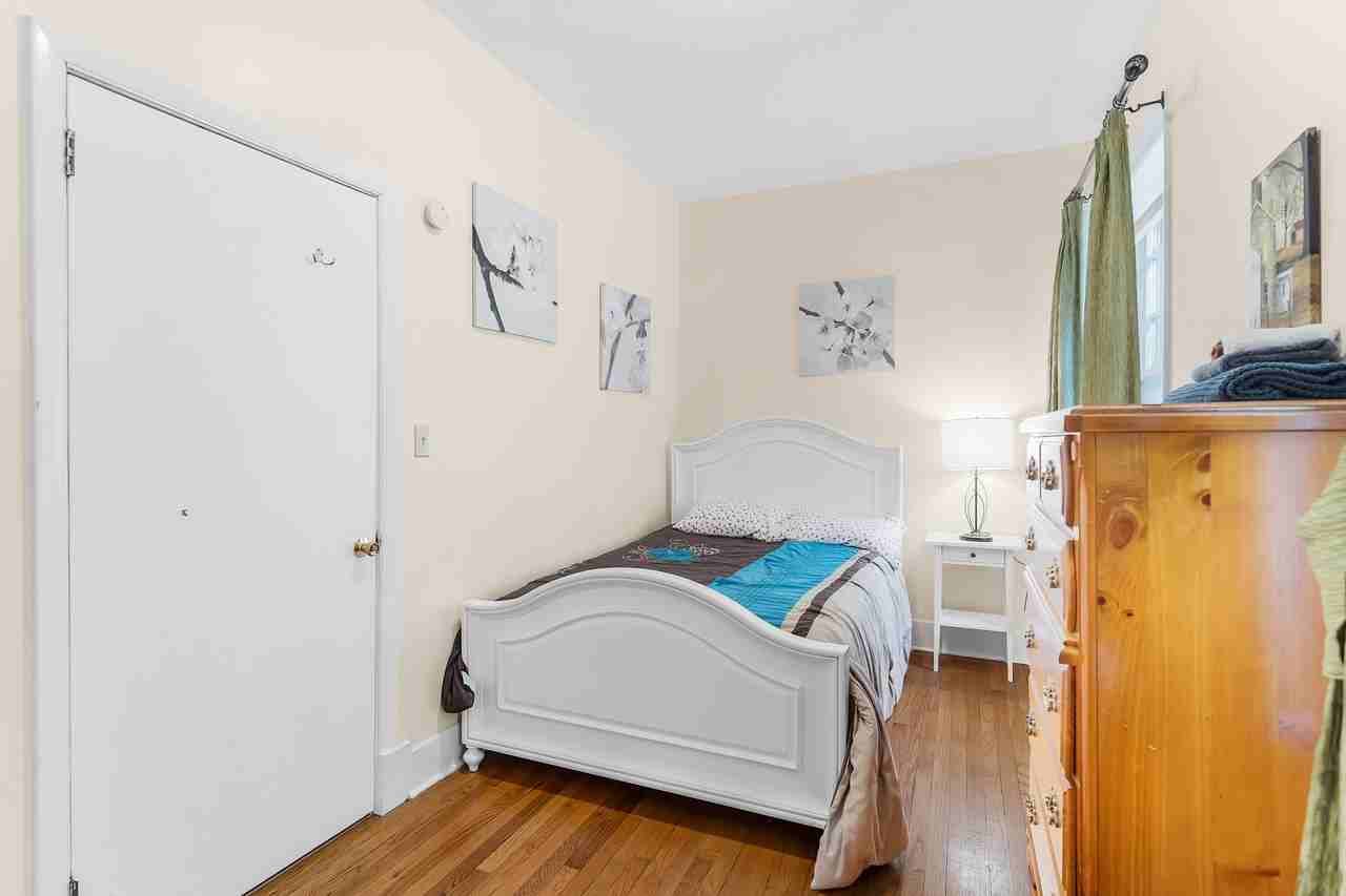 2209 15th St #5 - Photo 5 of 9