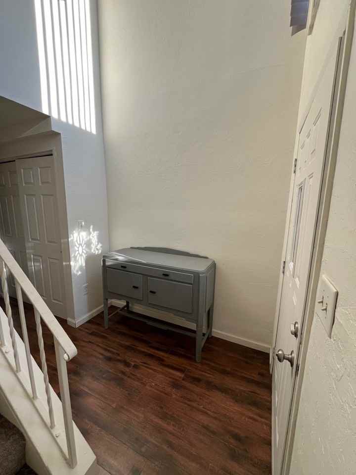 216 Timber Dr - Photo 2 of 15