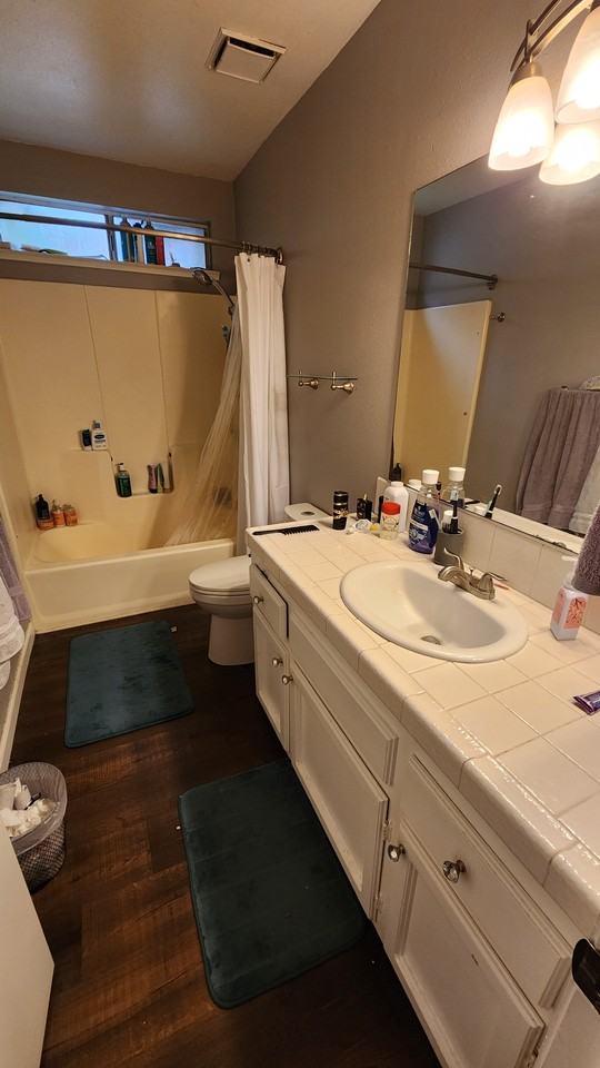 2116 Mount Vernon Dr #D - Photo 3 of 10