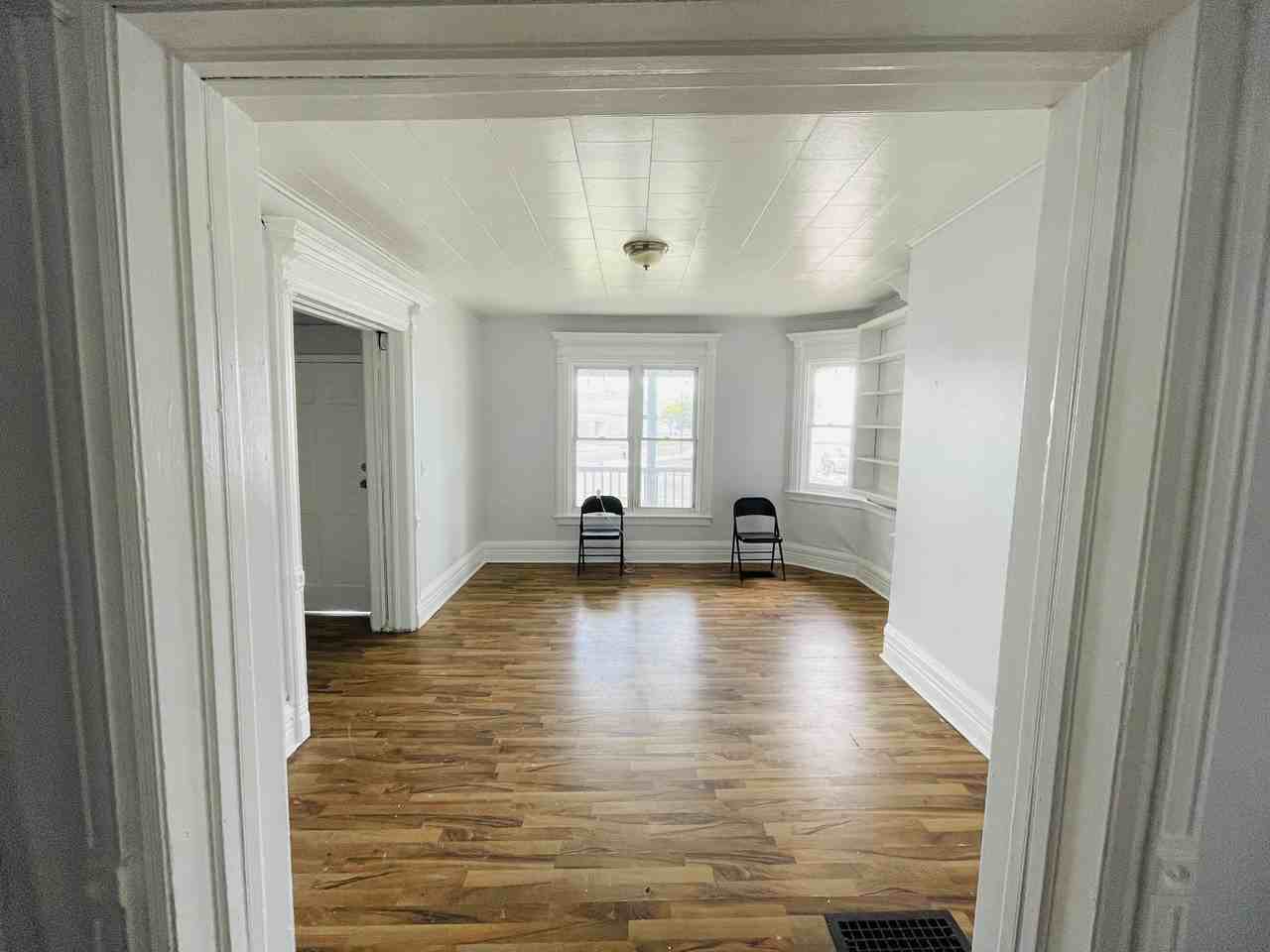 327 Hampshire St #1 - Photo 6 of 12