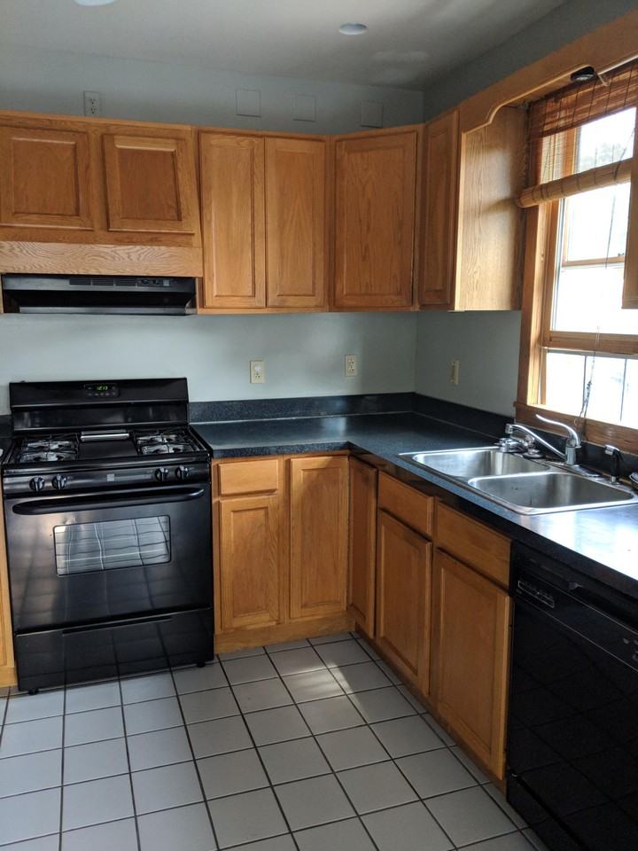 1580 Clarence Ave #UP - Photo 5 of 17