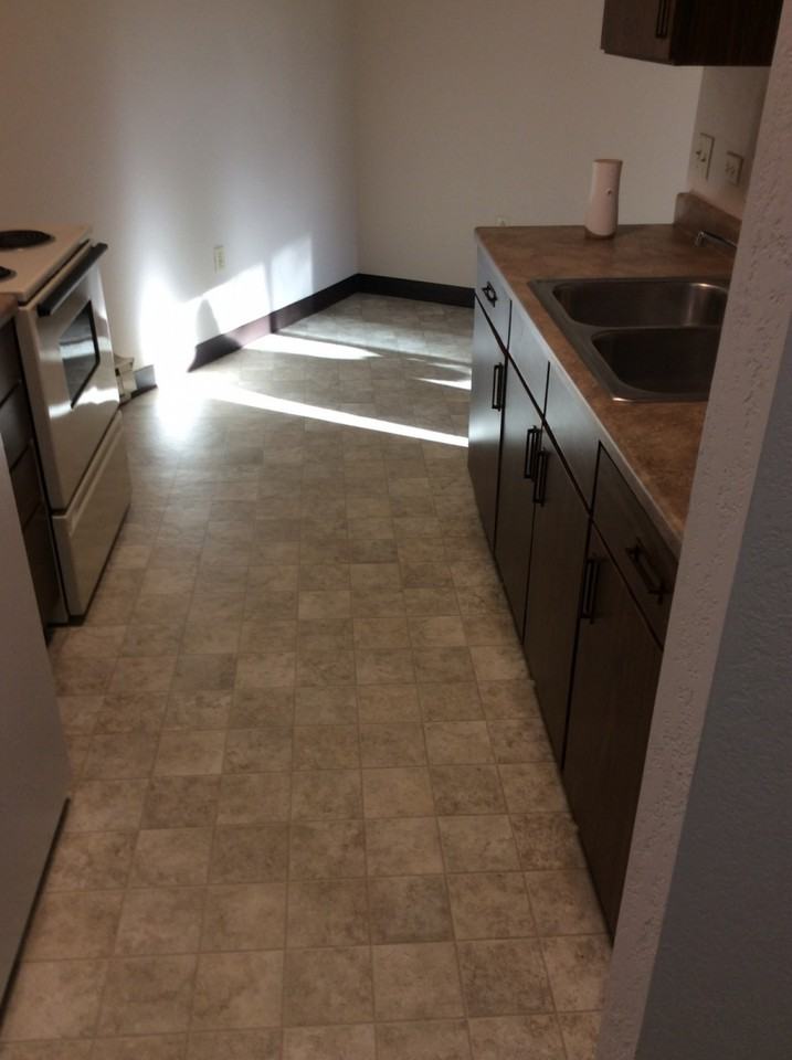 Westside Apartments - Photo 6 of 19