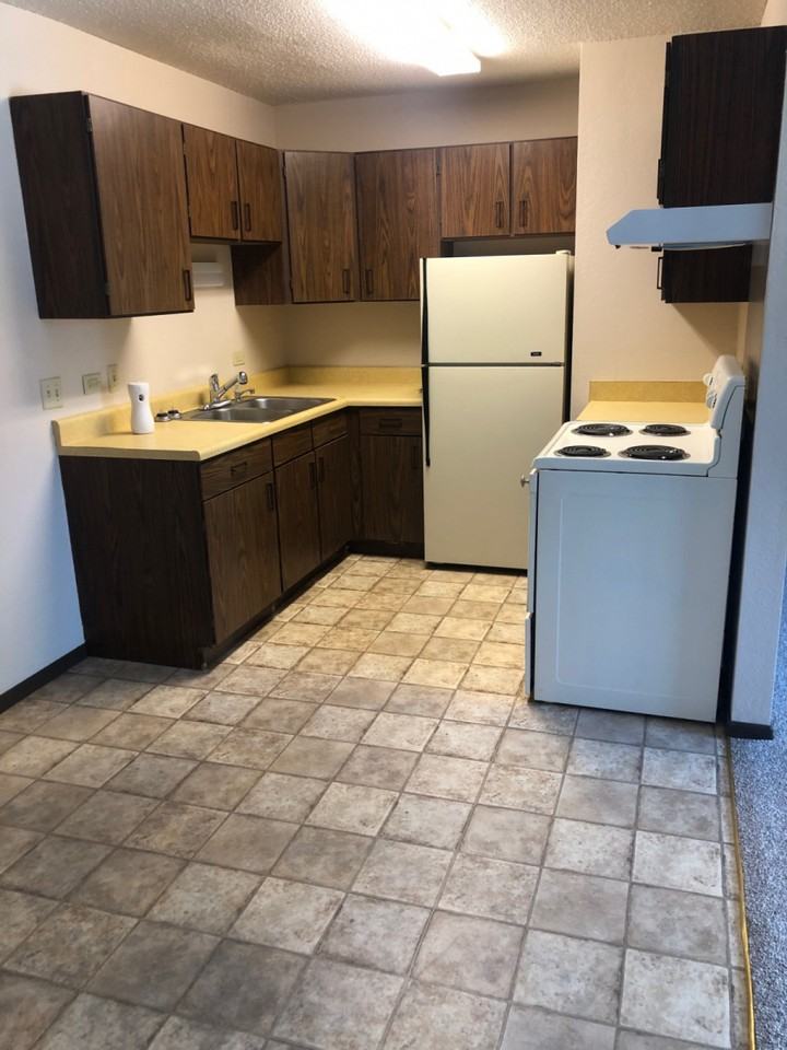 Westside Apartments - Photo 3 of 19