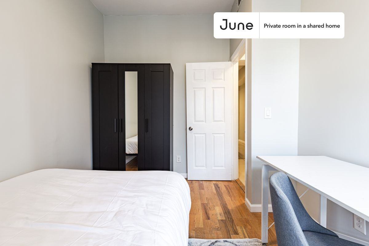 362 Parkside Ave #B - Photo 4 of 13