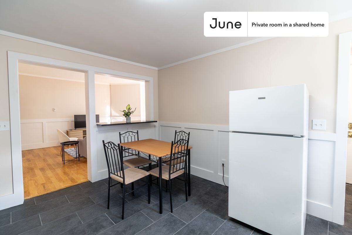 11A Islington St #B - Photo 5 of 14