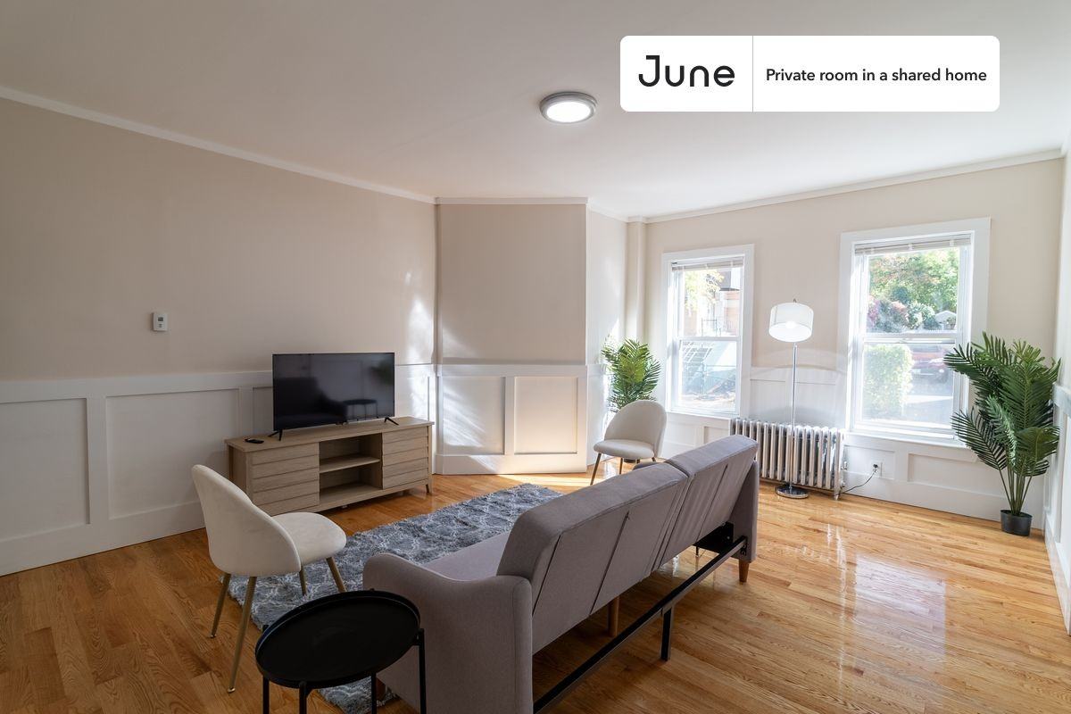 11A Islington St #B - Photo 6 of 14