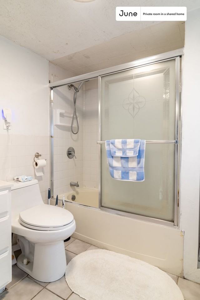 240 Silver St #E - Photo 7 of 8
