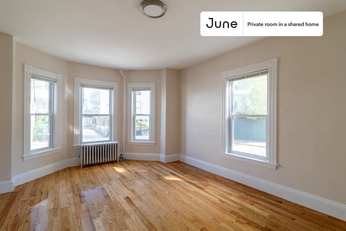 11A Islington St #A - Photo 6 of 18