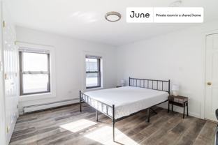 240 Silver St #B - Photo 1 of 1
