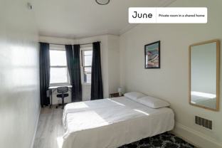 923 Beacon St #B - Photo 1 of 1