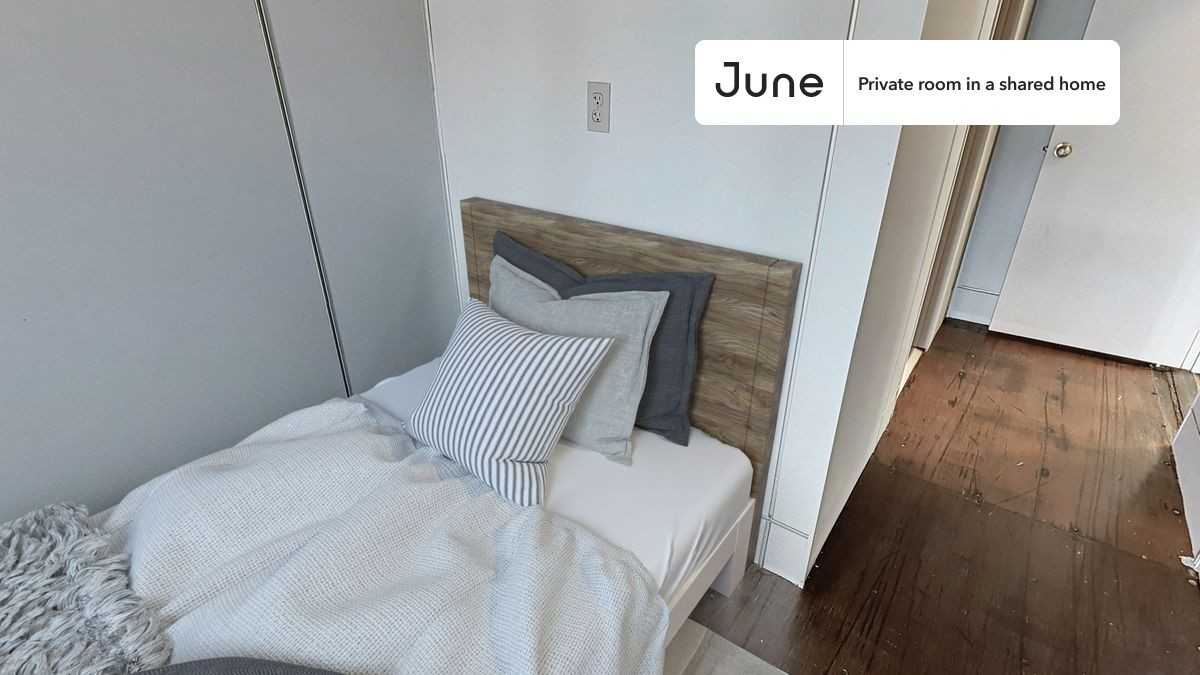 3305 7th St Ne #E - Photo 4 of 16