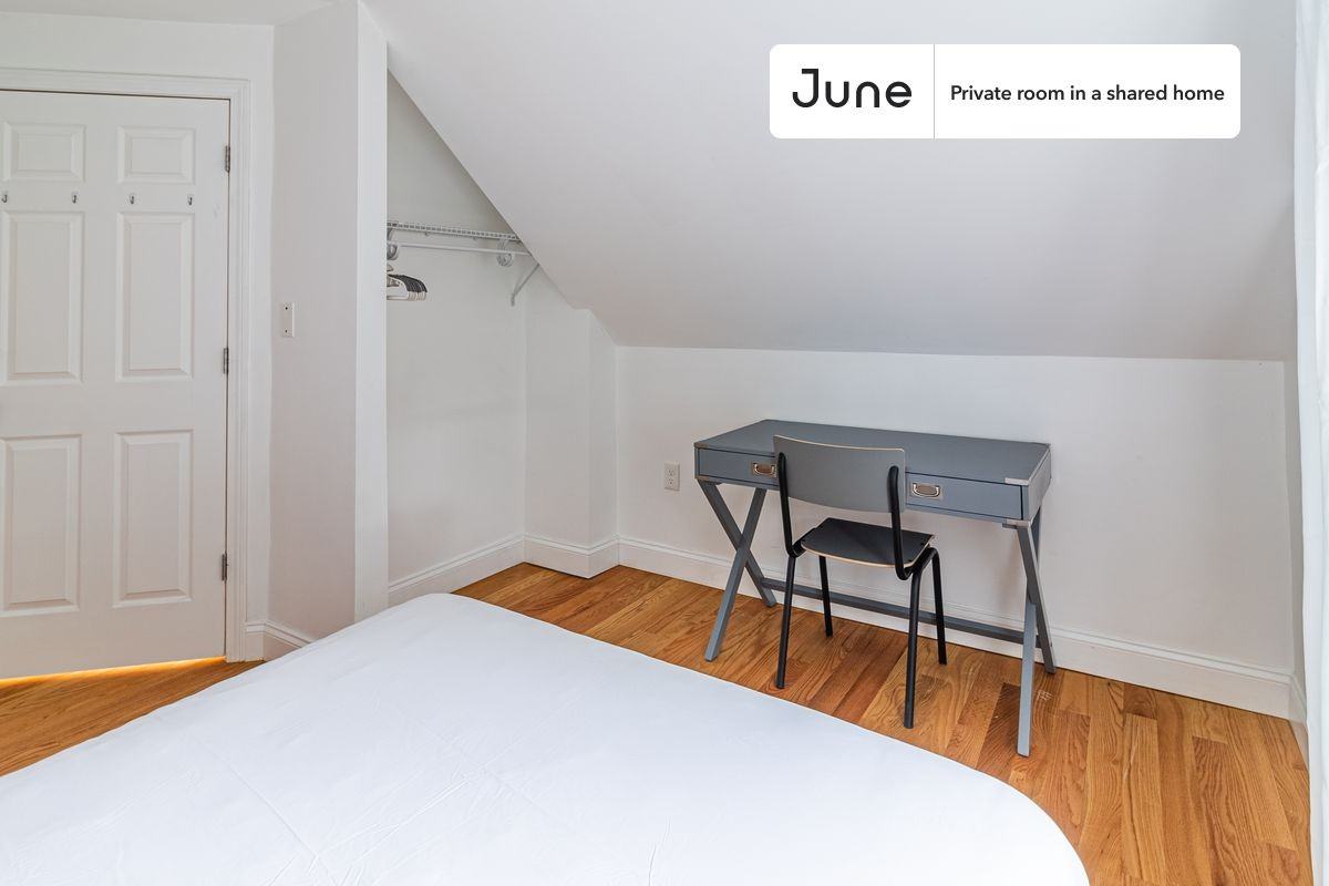 29 Alston St #D - Photo 4 of 19
