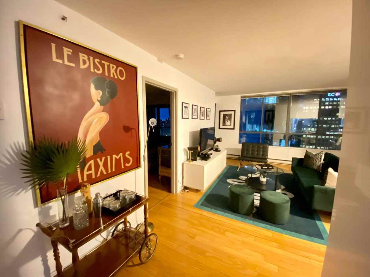 1060 Alberni Street - Photo 3 of 15