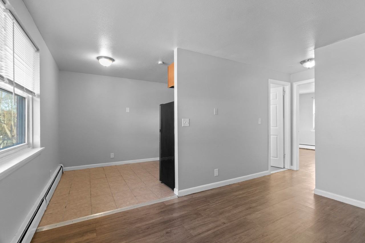 Elam Court - Photo 3 of 9