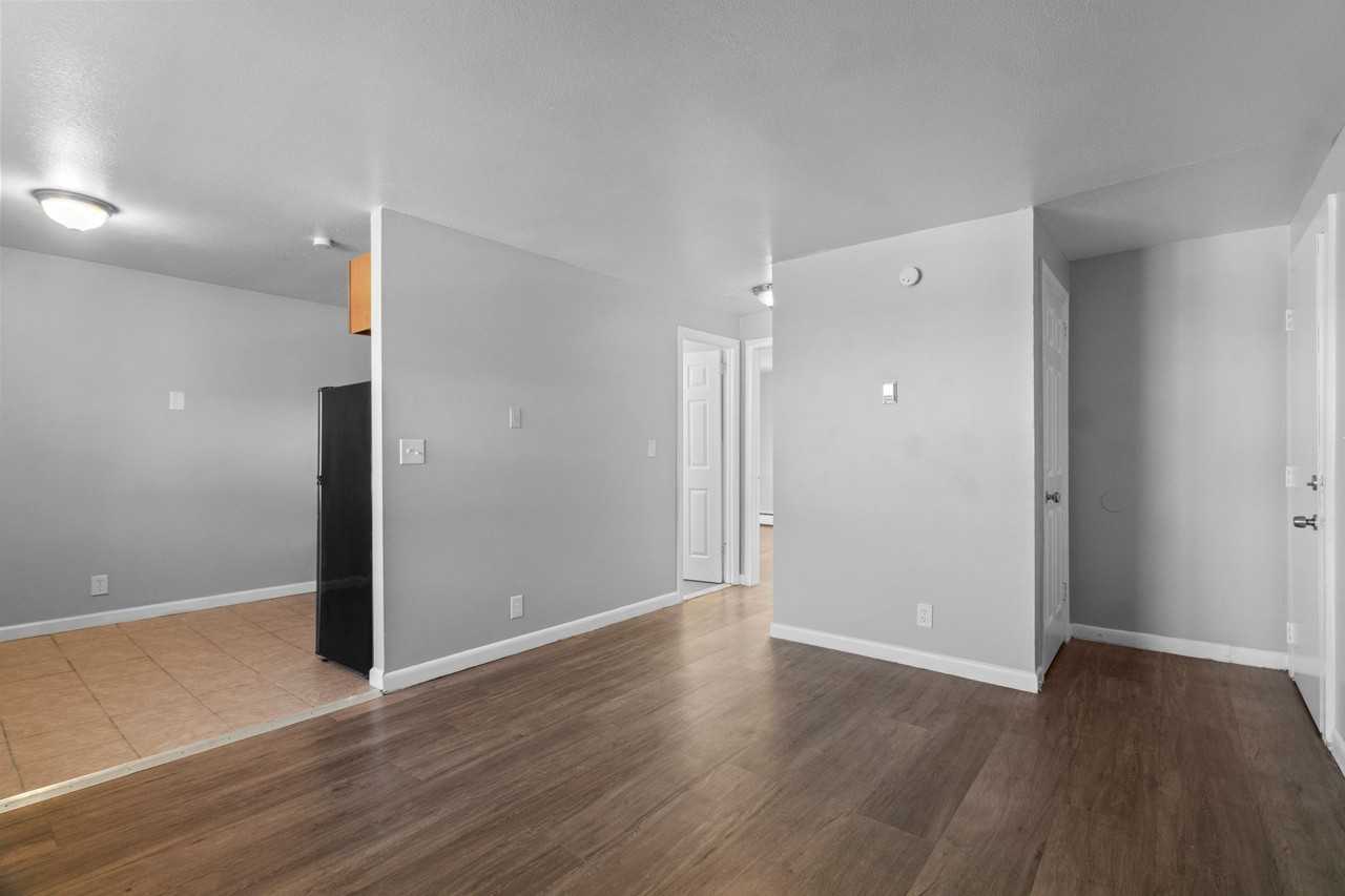 Elam Court - Photo 5 of 9