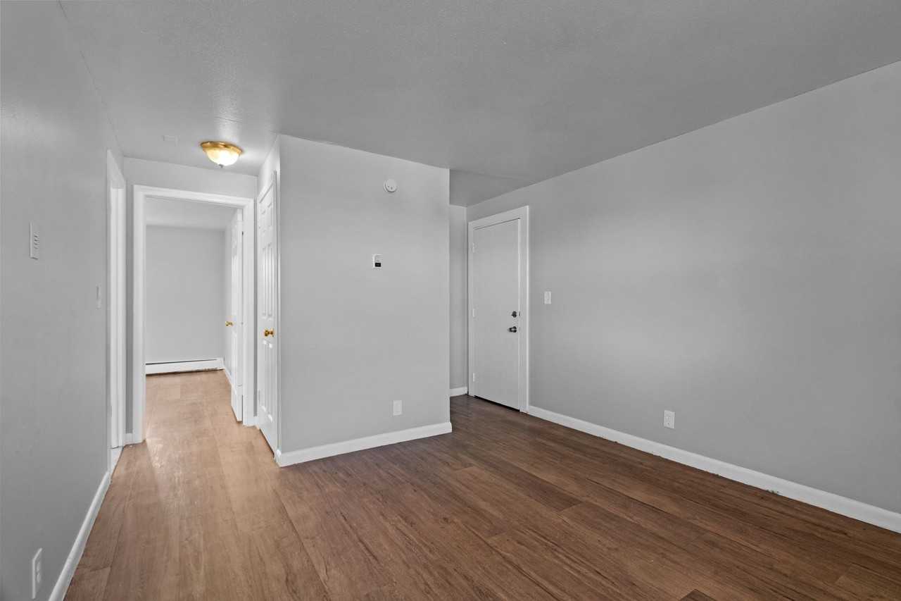 Elam Court - Photo 7 of 9