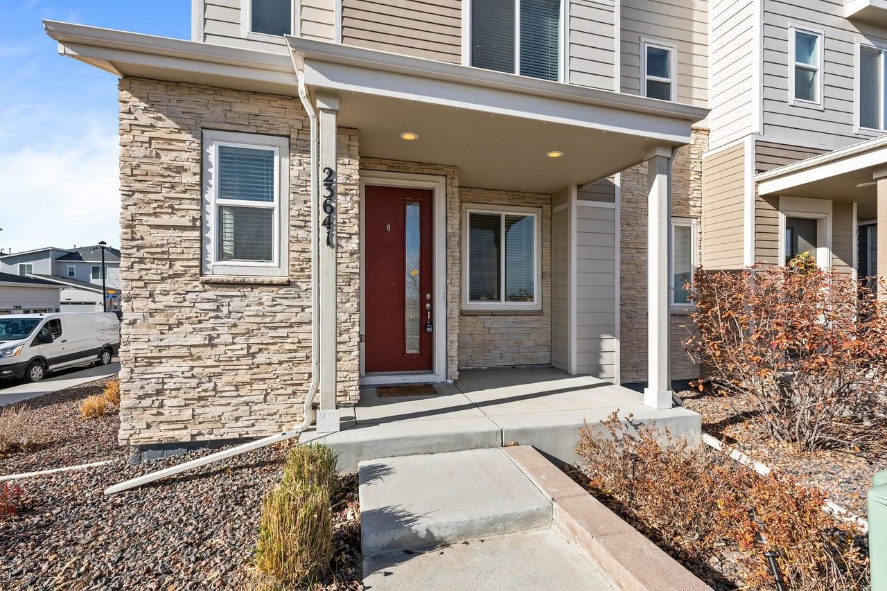 23641 E 5th Dr - Photo 2 of 30